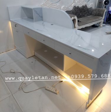 Quầy lễ tân spa pvc vân đá cao cấp QLT142