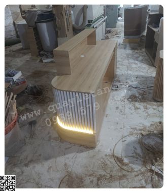 Quầy thu ngân shop lam gỗ cao cấp QTN10